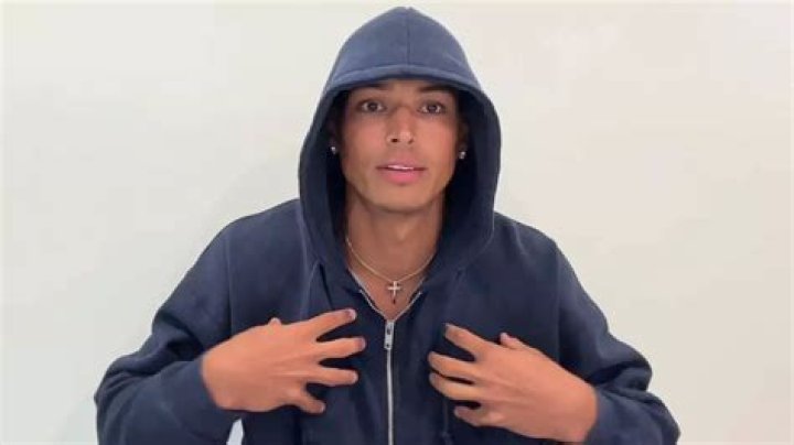 
Ethan Hamilton TikTok Height, Net Worth, Age, Wiki, Who, Facts, Biography 